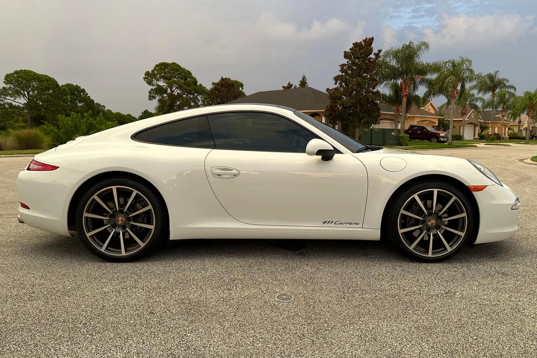 2014 Porsche 991 Carrera - Image 17 of 31