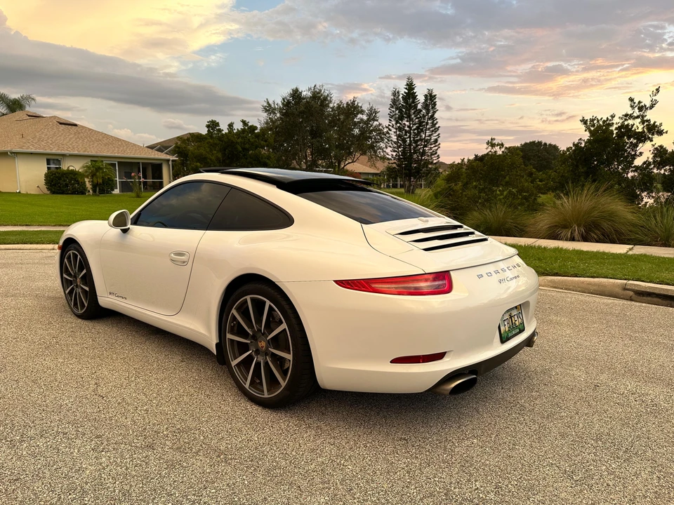 2014 Porsche 991 Carrera - Image 12 of 31