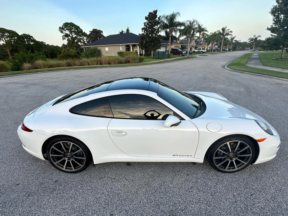 2014 Porsche 991 Carrera - Image 16 of 31