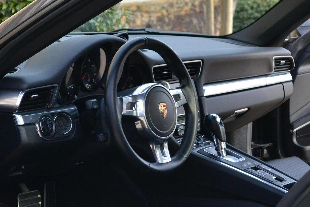 2014 Porsche 991 Carrera - Image 8 of 12