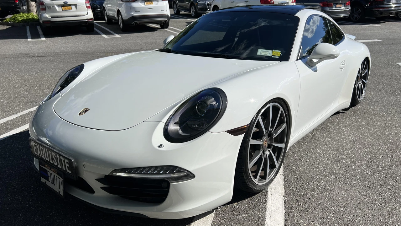2014 Porsche 991 Carrera - Image 10 of 31