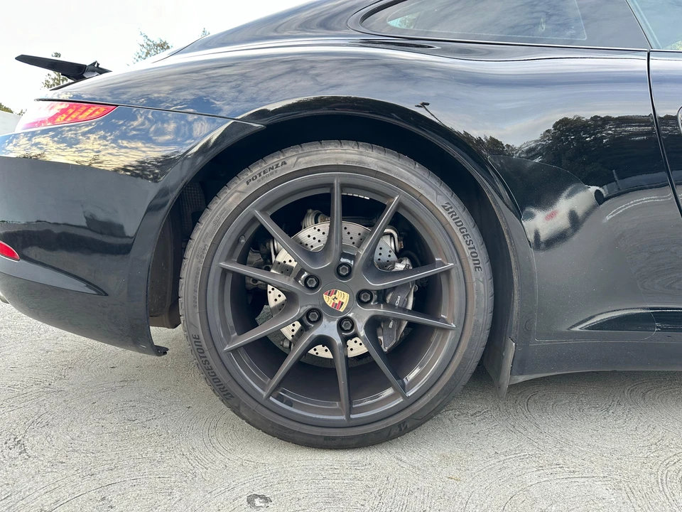 2014 Porsche 991 Carrera - Image 28 of 31