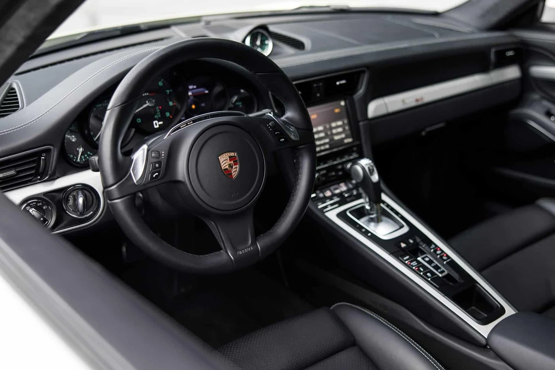 2014 Porsche - Image 13 of 24