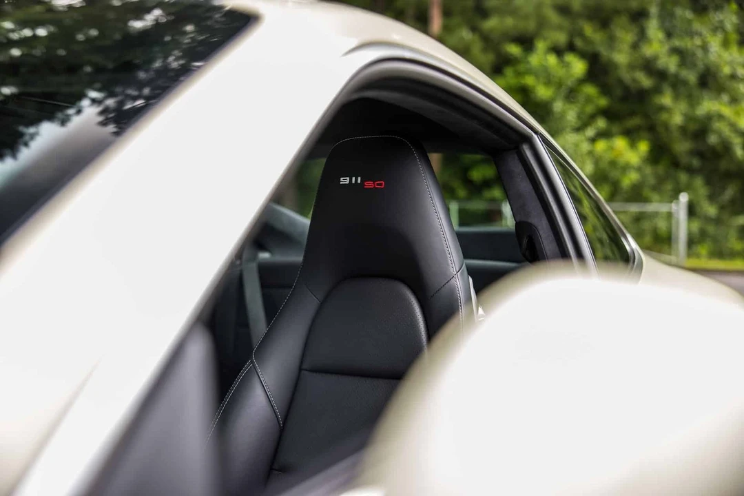 2014 Porsche - Image 11 of 24