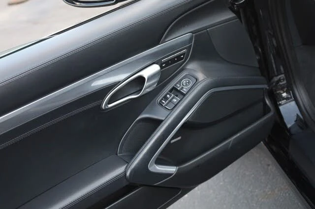 2014 Porsche 991 Carrera S - Image 23 of 31