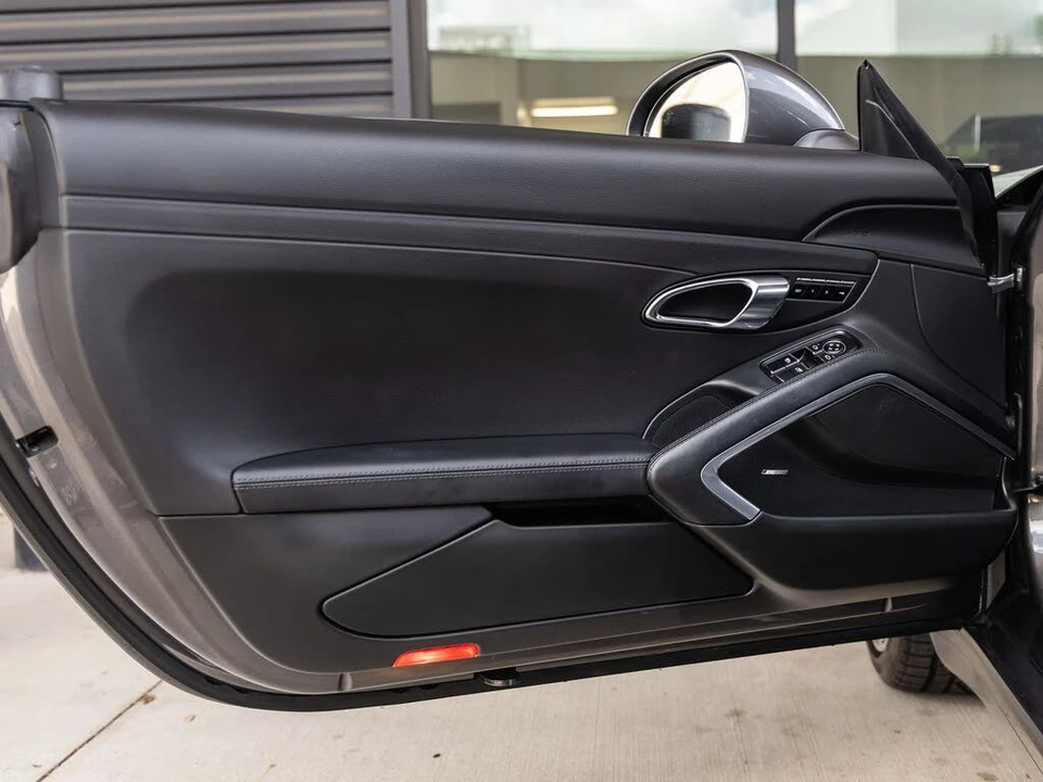 2014 Porsche 991 Carrera S - Image 26 of 31
