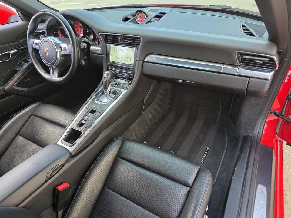 2014 Porsche 991 Carrera S - Image 25 of 31