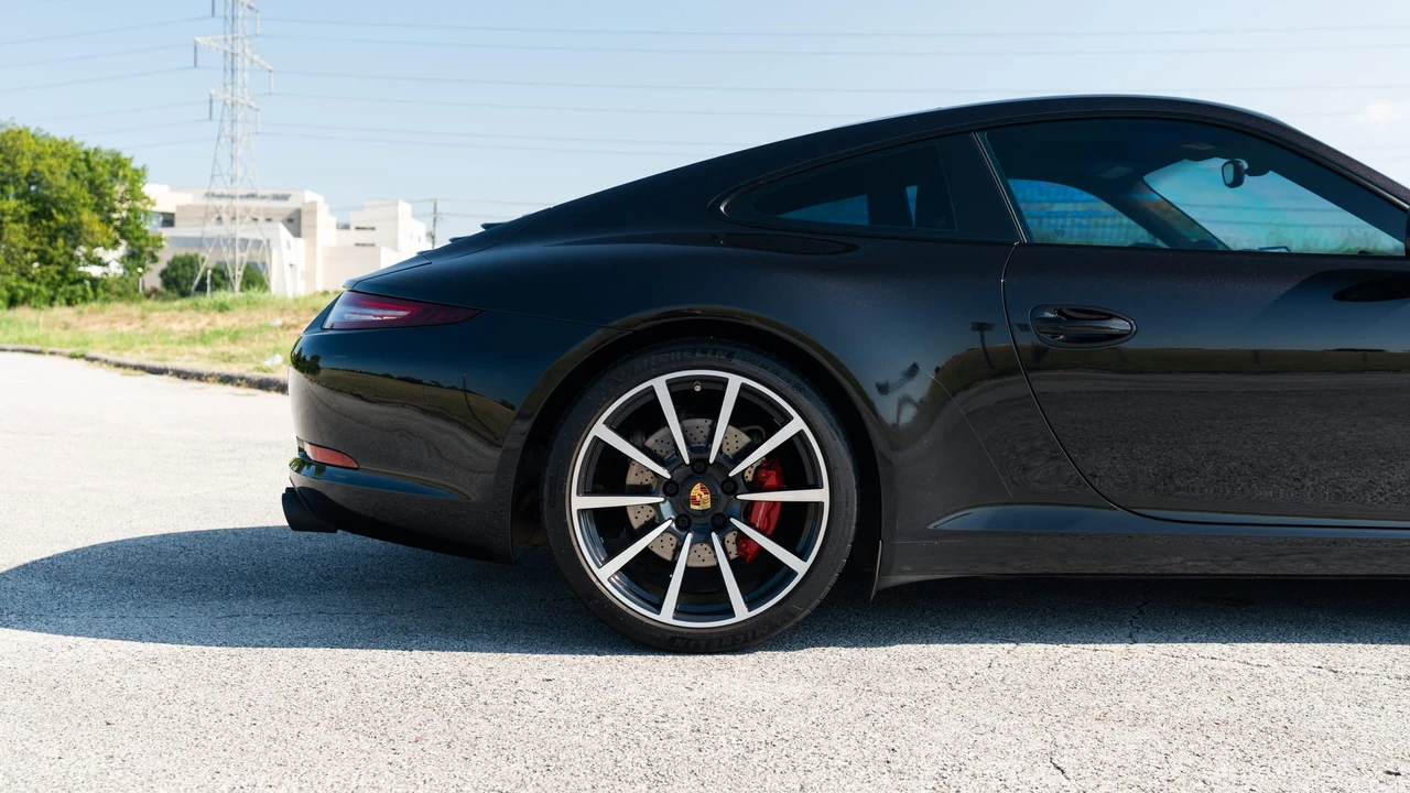 2014 Porsche 991 Carrera S - Image 12 of 31
