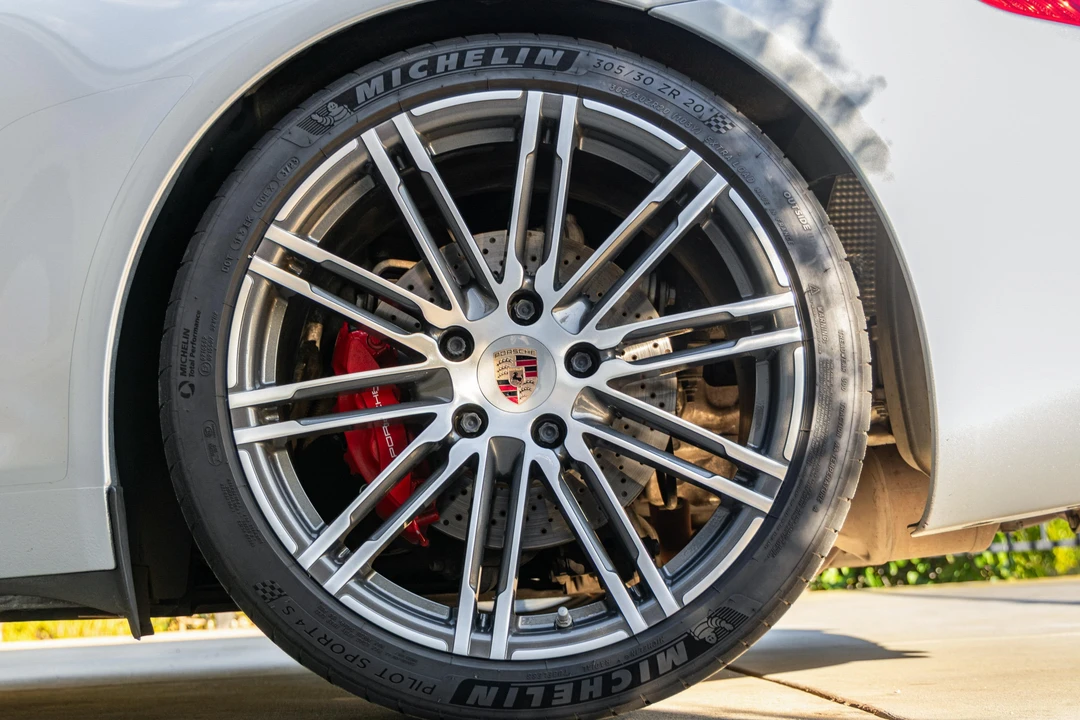 2014 Porsche 991 Carrera S - Image 29 of 31