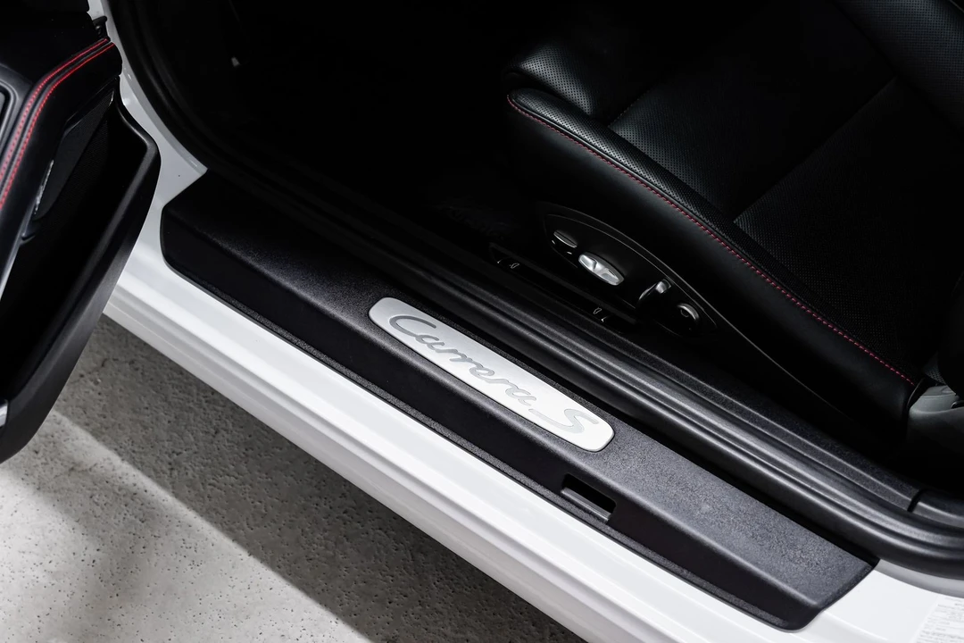 2014 Porsche 991 Carrera S - Image 23 of 31