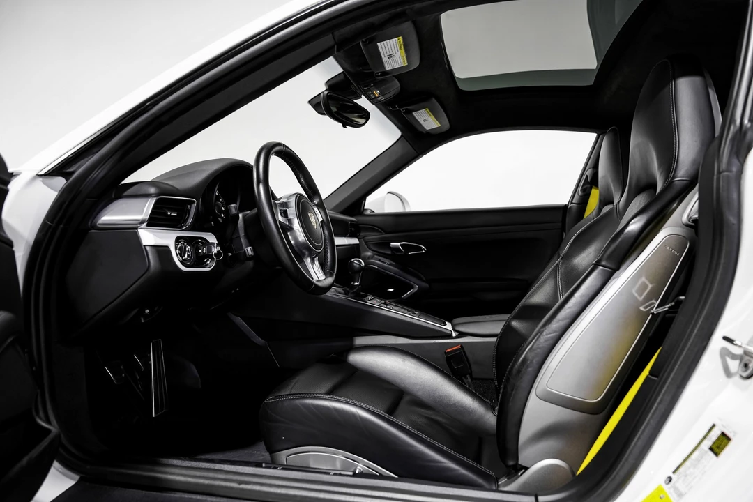 2014 Porsche 991 Carrera - Image 19 of 21