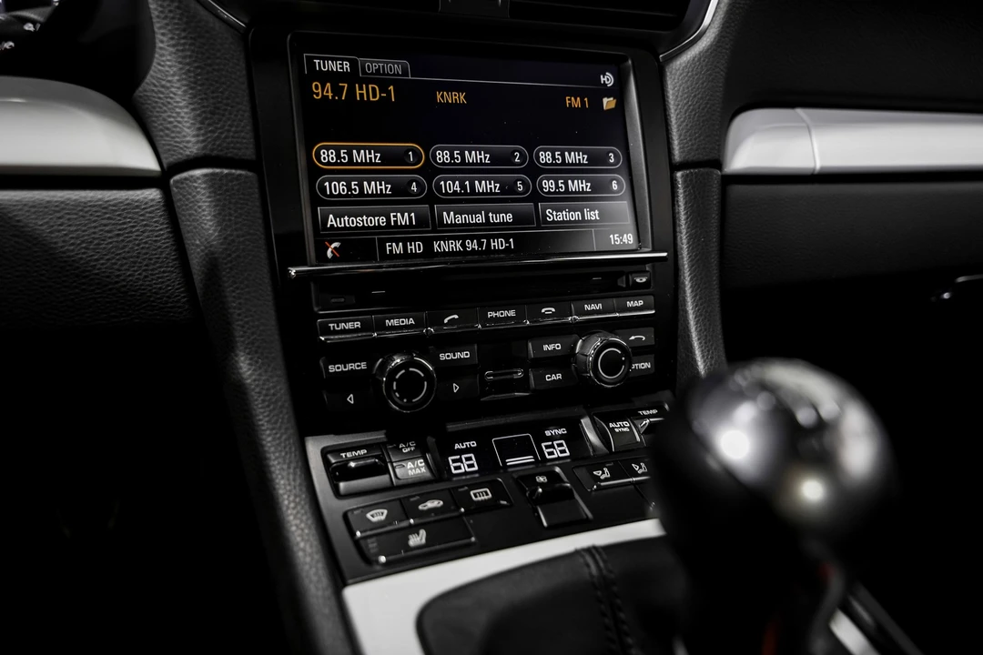 2014 Porsche 991 Carrera - Image 13 of 21