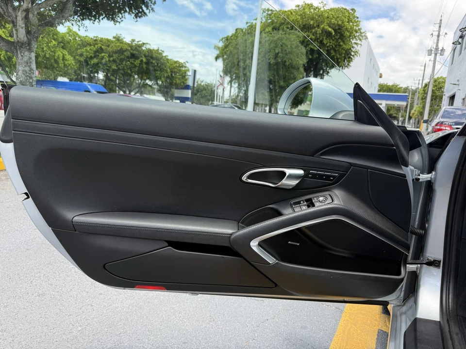 2014 Porsche 991 Carrera - Image 15 of 21