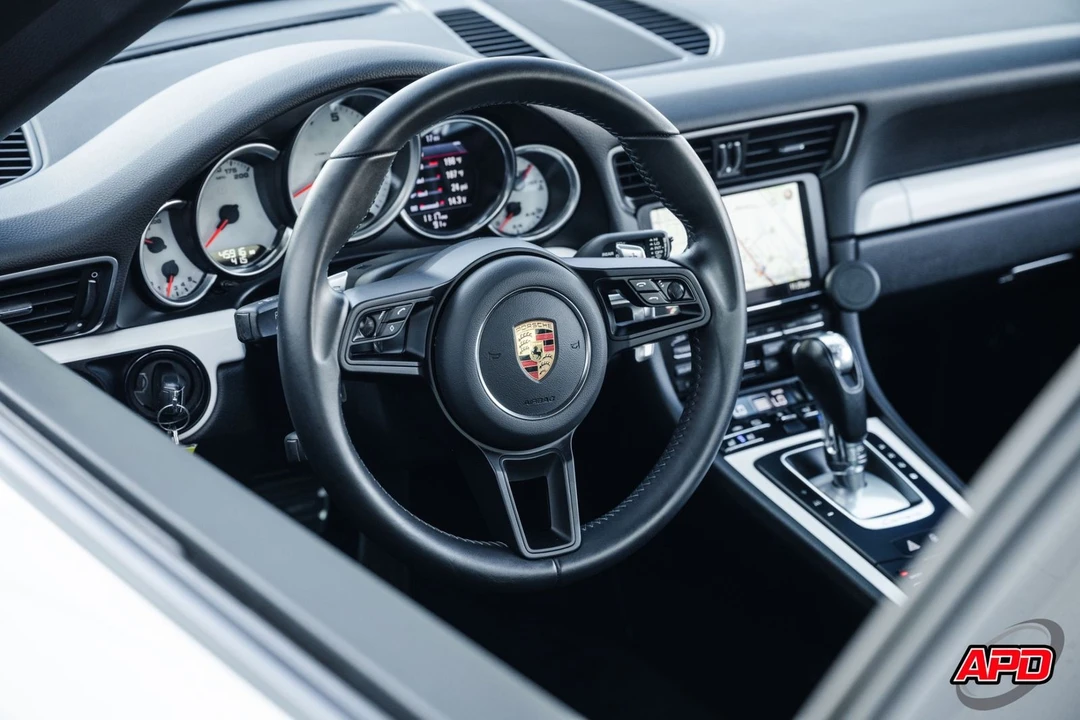 2014 Porsche 991 Carrera - Image 6 of 12