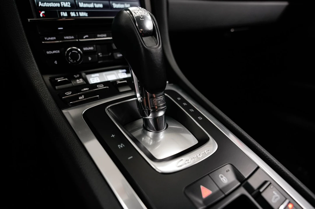 2014 Porsche 991 Carrera - Image 13 of 31