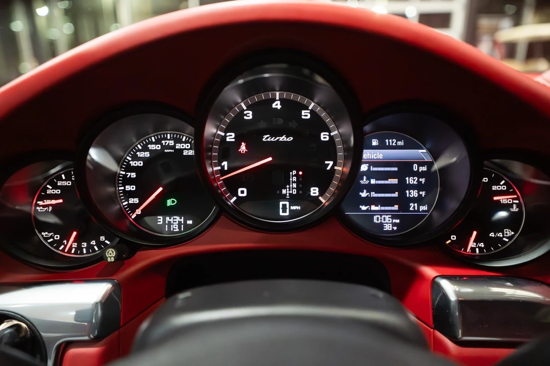2014 Porsche 991 Carrera - Image 18 of 21