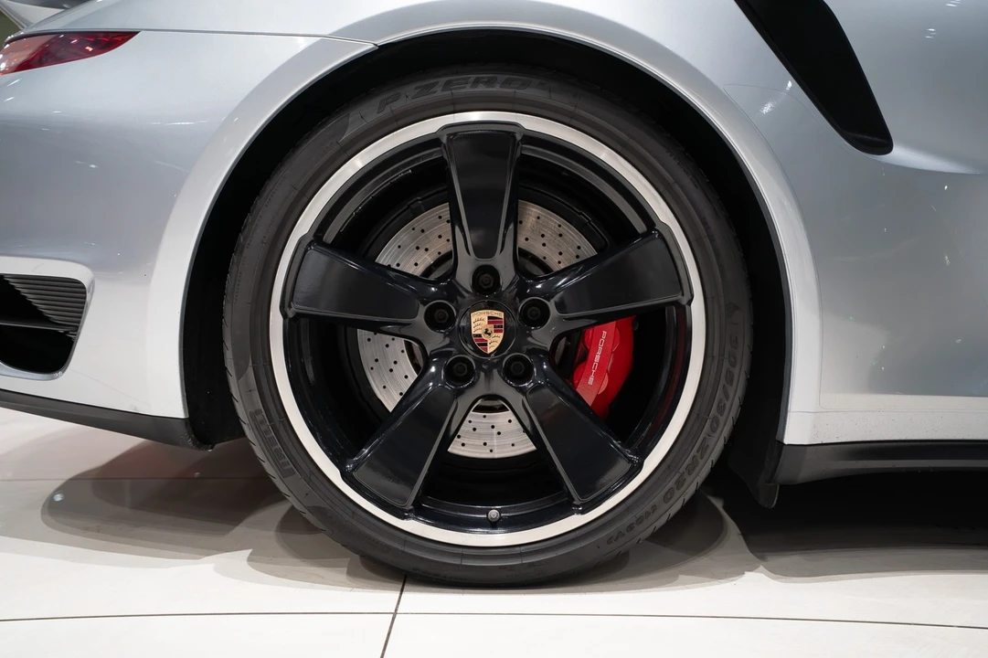 2014 Porsche 991 Carrera - Image 17 of 21