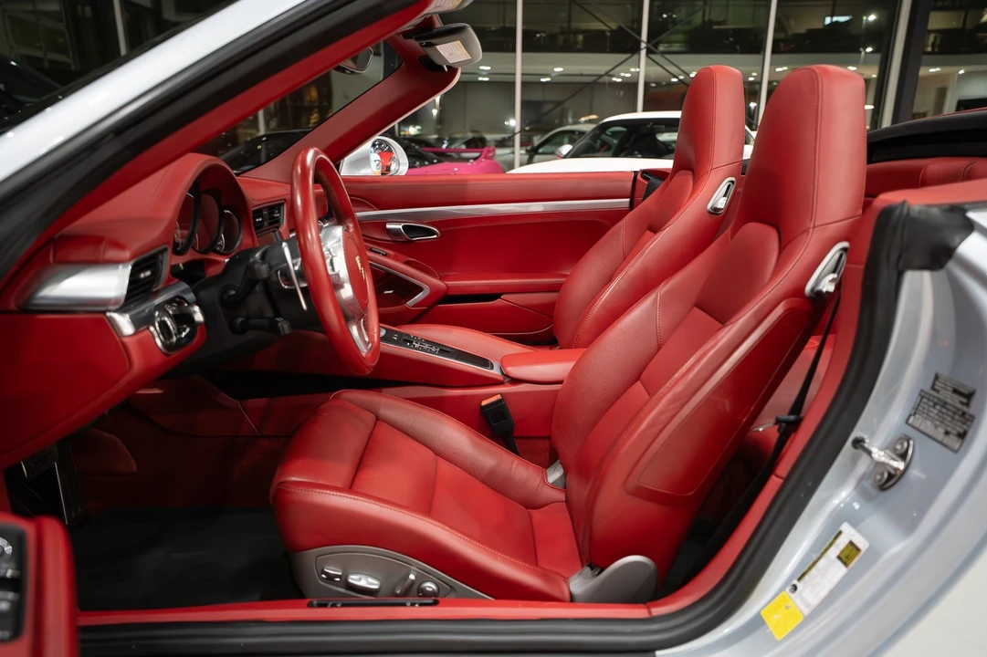 2014 Porsche 991 Carrera - Image 10 of 21