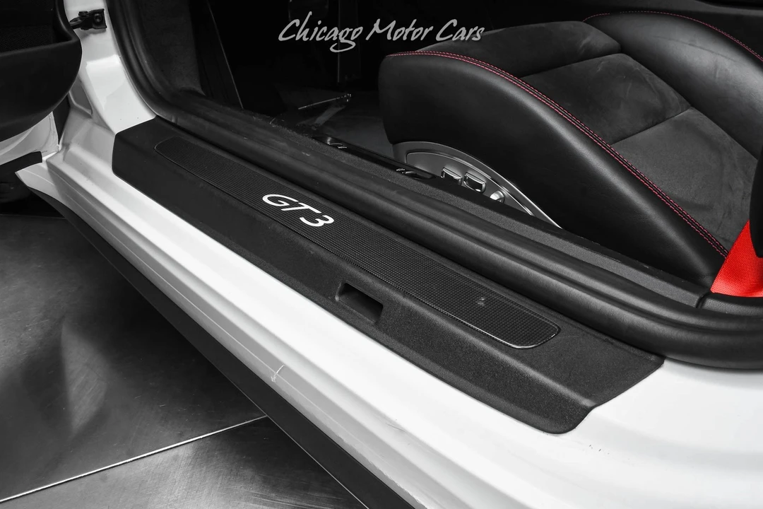2014 Porsche 991 Carrera - Image 25 of 31