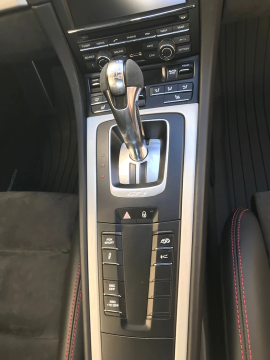2014 Porsche 991 GT3 - Image 26 of 31