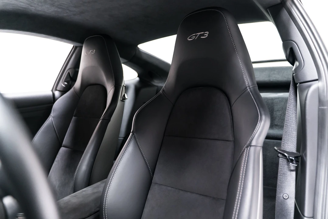2014 Porsche 991 GT3 - Image 18 of 31