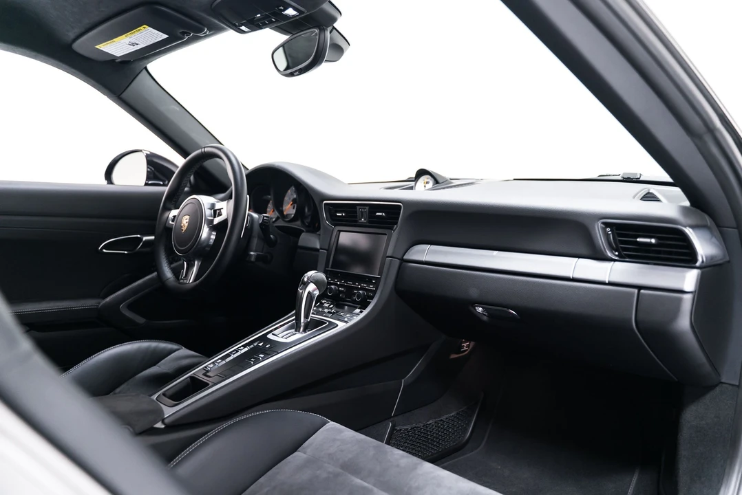 2014 Porsche 991 GT3 - Image 21 of 31