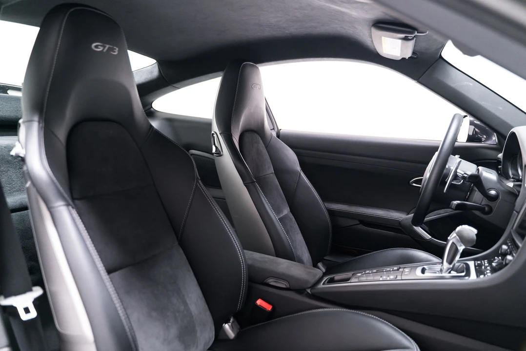 2014 Porsche 991 GT3 - Image 23 of 31