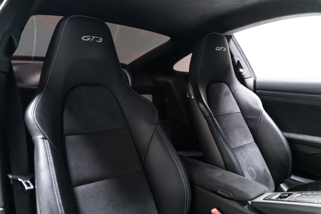 2014 Porsche 991 GT3 - Image 21 of 31