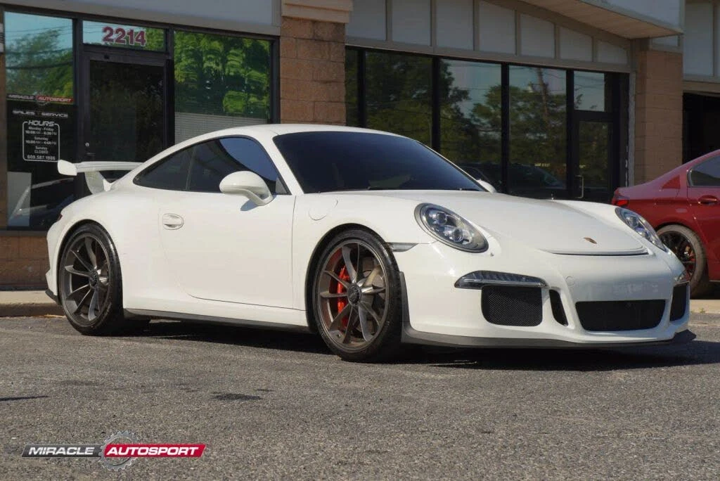 2014 Porsche 991 GT3 - Image 9 of 31