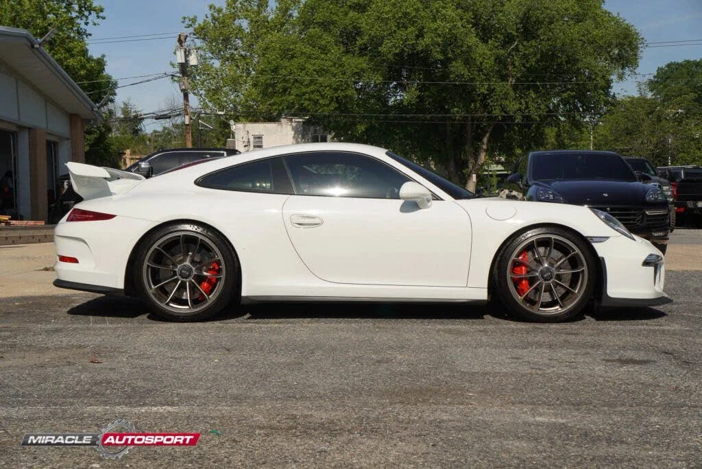 2014 Porsche 991 GT3 - Image 8 of 31