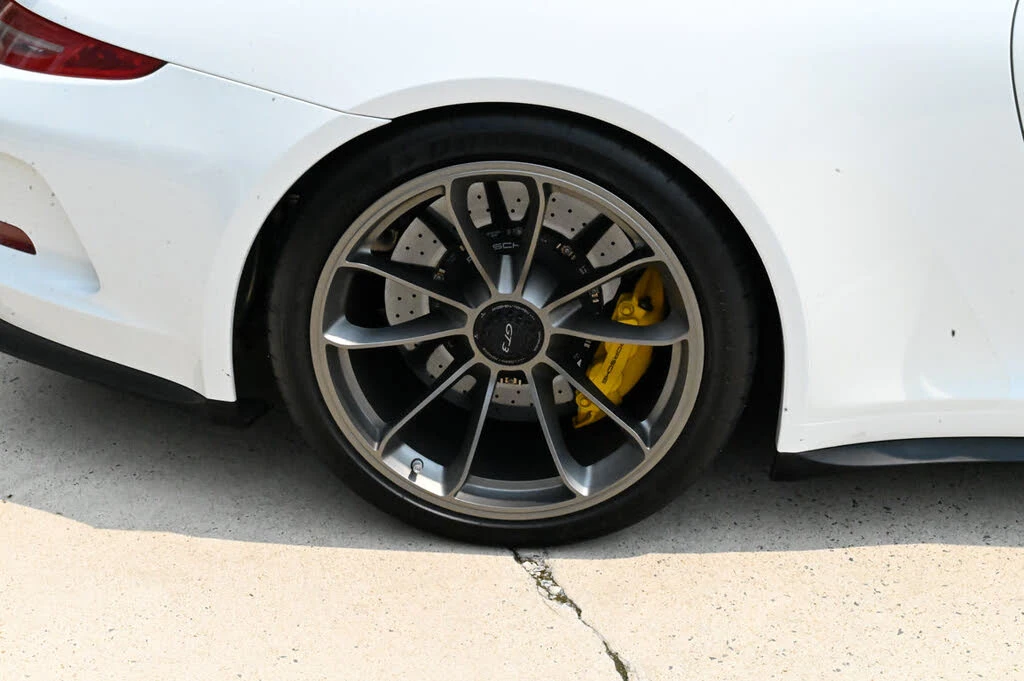2014 Porsche 991 GT3 - Image 11 of 31