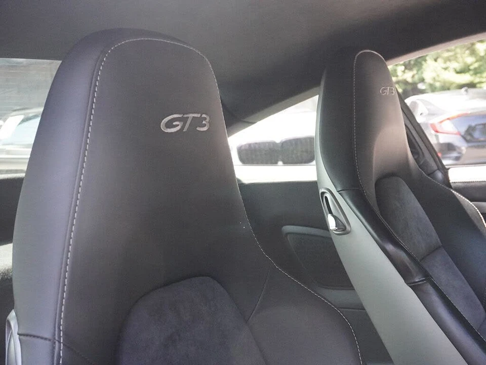 2014 Porsche 991 GT3 - Image 29 of 31