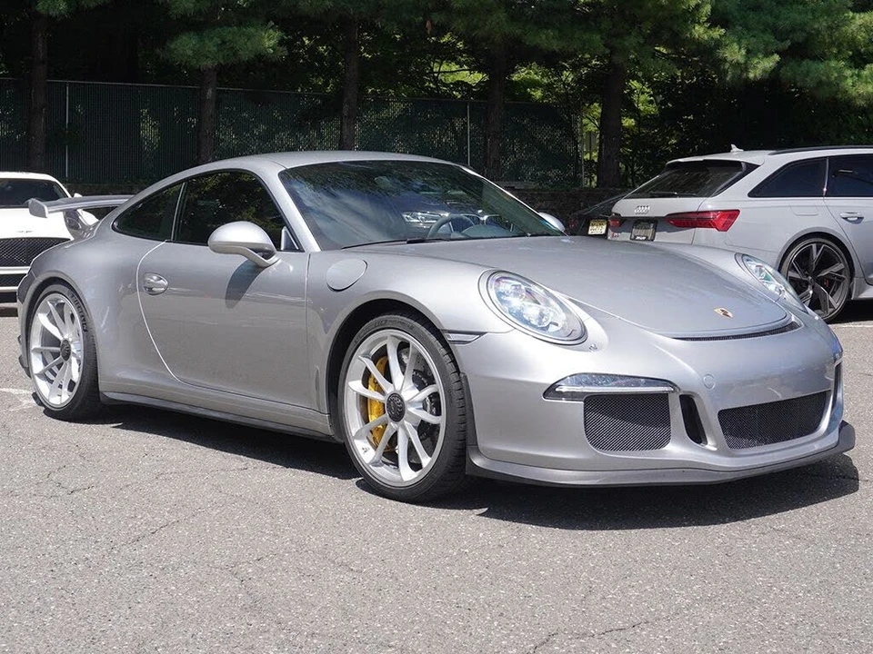 2014 Porsche 991 GT3 - Image 2 of 31