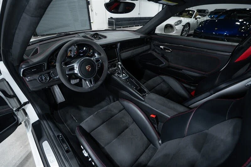 2014 Porsche 991 GT3 - Image 18 of 31