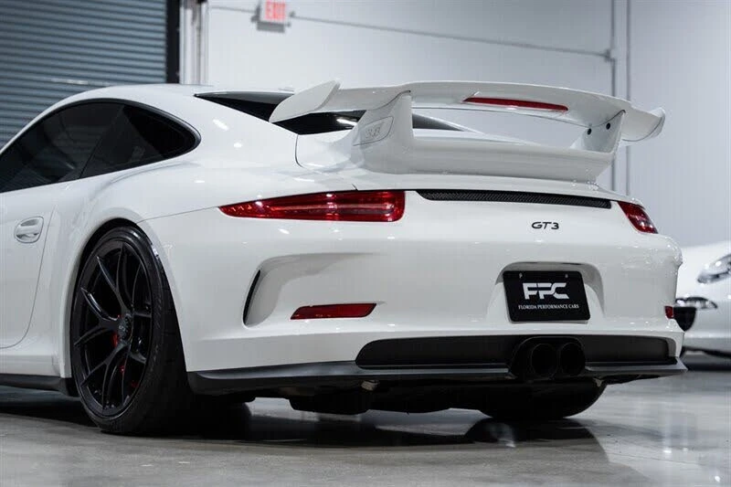 2014 Porsche 991 GT3 - Image 14 of 31