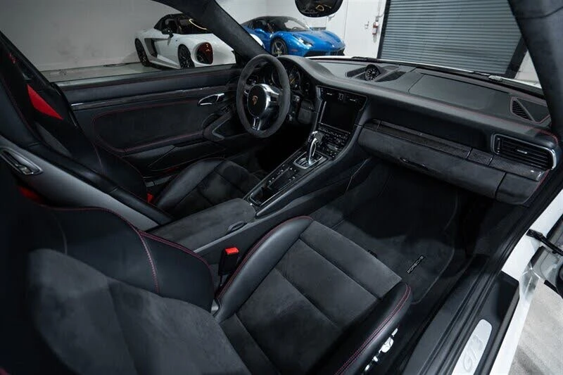 2014 Porsche 991 GT3 - Image 28 of 31