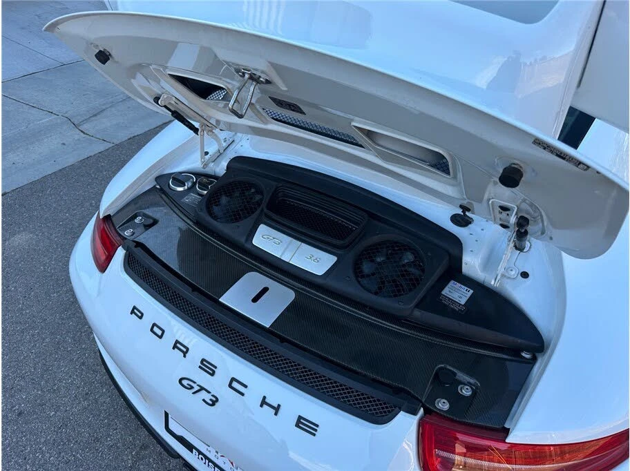 2014 Porsche 991 GT3 - Image 19 of 31