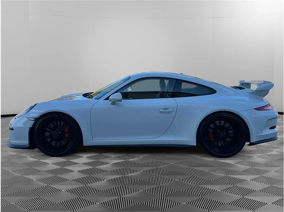 2014 Porsche 991 GT3 - Image 2 of 31