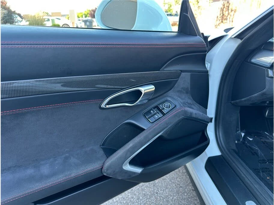 2014 Porsche 991 GT3 - Image 21 of 31
