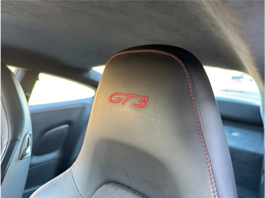 2014 Porsche 991 GT3 - Image 24 of 31