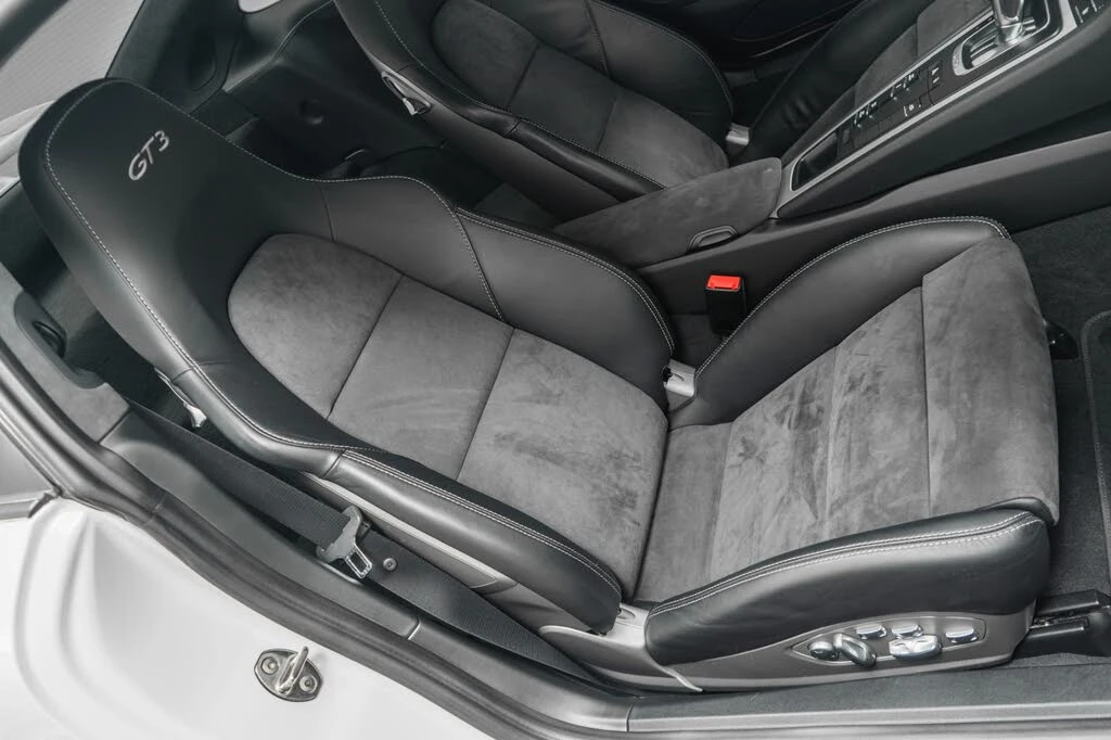 2014 Porsche 991 GT3 - Image 25 of 31