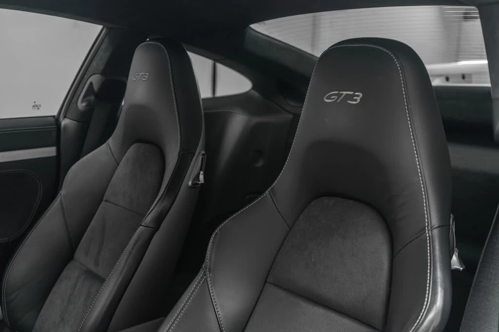 2014 Porsche 991 GT3 - Image 26 of 31