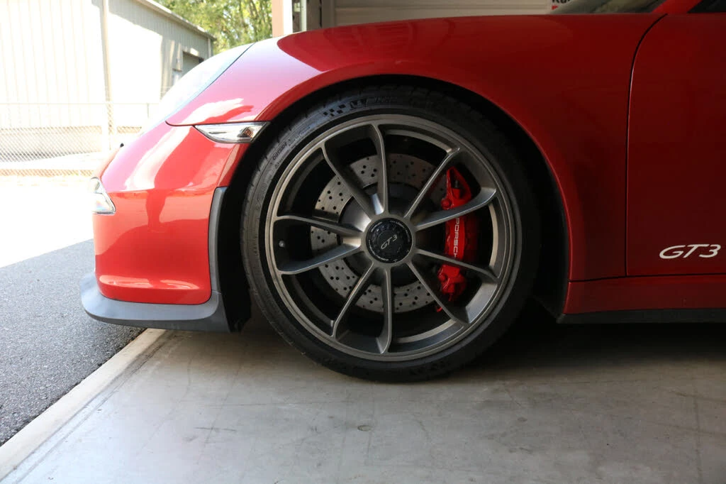 2014 Porsche 991 GT3 - Image 29 of 31