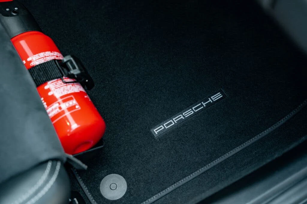 2014 Porsche 991 GT3 - Image 24 of 31