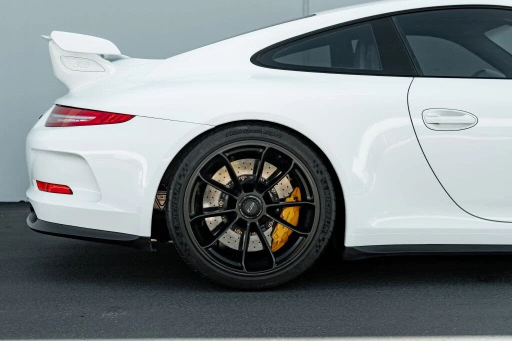 2014 Porsche 991 GT3 - Image 16 of 31