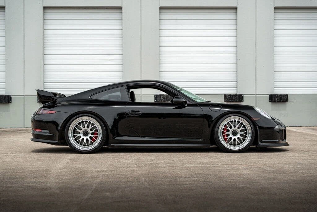 2014 Porsche 991 GT3 - Image 17 of 31