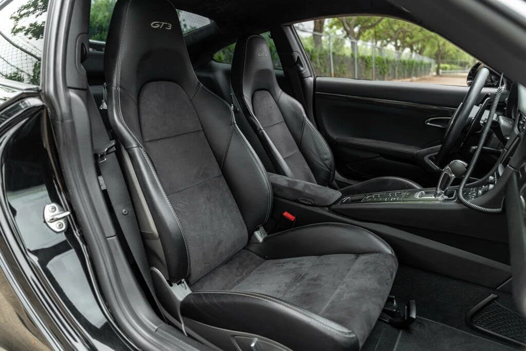 2014 Porsche 991 GT3 - Image 30 of 31