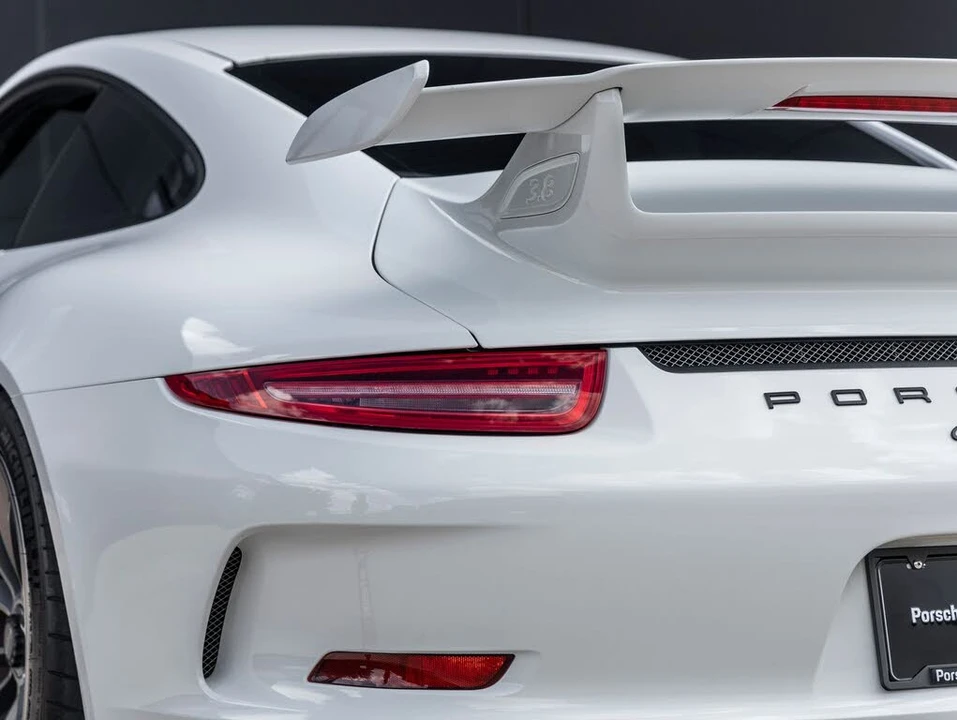 2014 Porsche 991 GT3 - Image 14 of 31