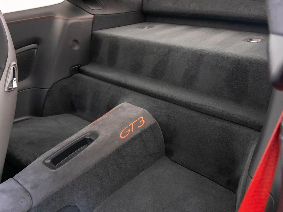2014 Porsche 991 GT3 - Image 17 of 31