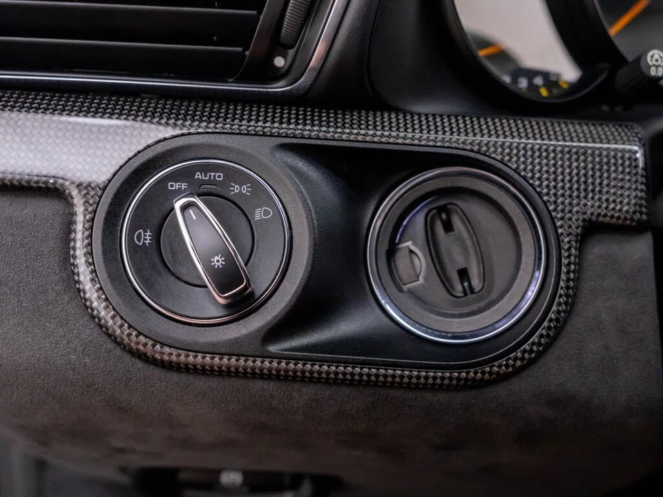 2014 Porsche 991 GT3 - Image 19 of 31